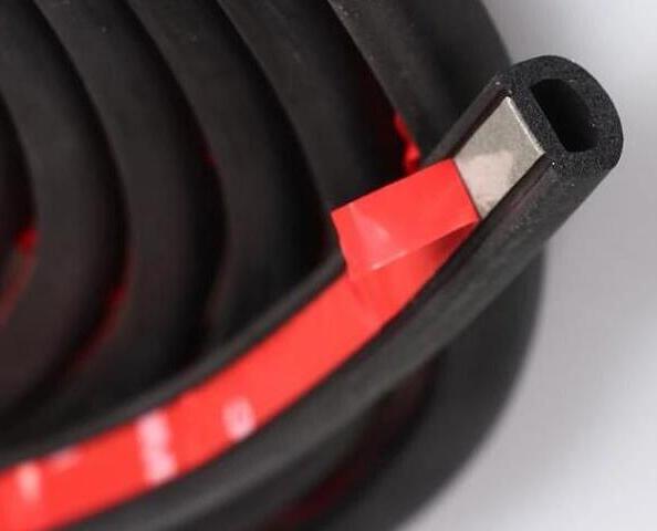 EPDM D-type rubber self-adhesive door seal D-type sponge strip durable EPDM hollow D-type foam sealing strip